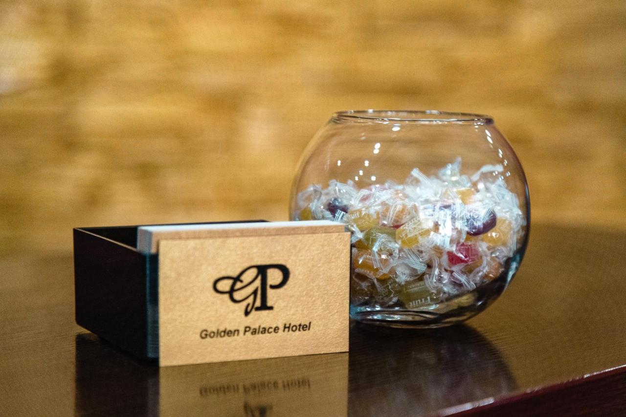 Golden Palace อัคเทา ภายนอก รูปภาพ